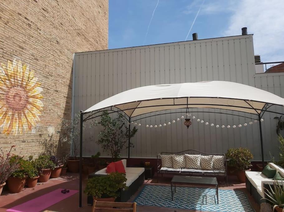 Small Room In Sants With Huge Terrace Barcelona Exteriör bild